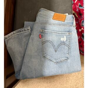 Levi’s Curvy Skinny Jeans